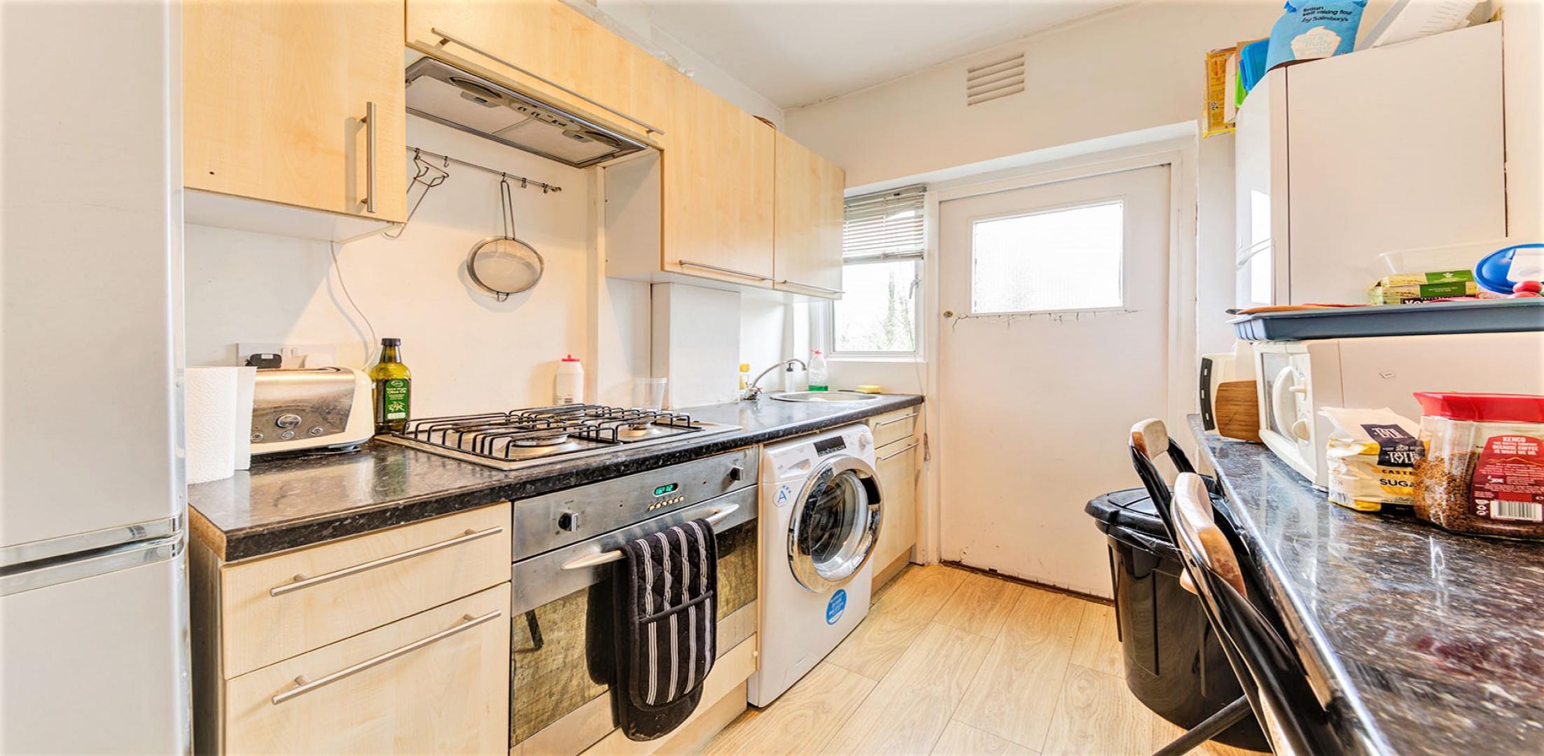 			2 Bedroom, 1 bath, 1 reception Flat			 Sherriff Road, WEST HAMPSTEAD